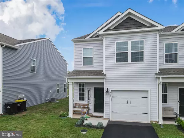 Pennsburg, PA 18073,872 PEACEFUL LN