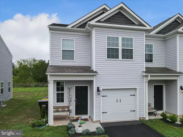 872 PEACEFUL LN, Pennsburg, PA 18073