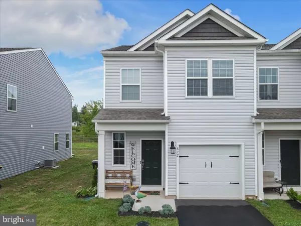 Pennsburg, PA 18073,872 PEACEFUL LN