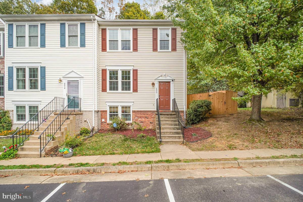 Fredericksburg, VA 22405,200 BEN NEUIS PL