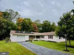 12904 MOUNT ROYAL LN, Fairfax, VA 22033