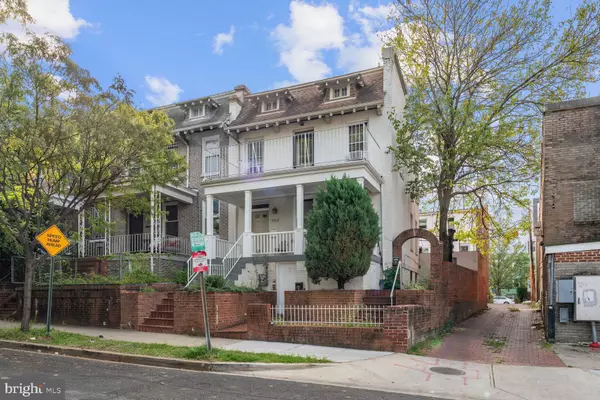 768 QUEBEC PL NW #C, Washington, DC 20010