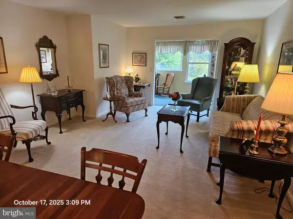 Lancaster, PA 17601,306 COUNTRY PLACE DR