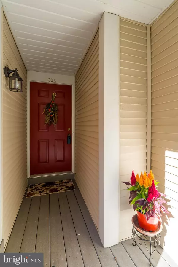 Lancaster, PA 17601,306 COUNTRY PLACE DR