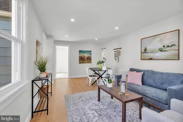 Mount Ephraim, NJ 08059,850 MARKET ST