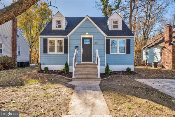 850 MARKET ST, Mount Ephraim, NJ 08059