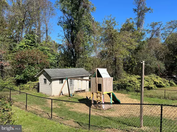 Fairmont, WV 26554,1567 MARY LOU RETTON DR