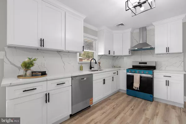 Savage, MD 20763,8334 WOODWARD ST