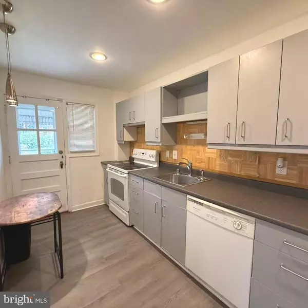 Towson, MD 21286,8324 LOCH RAVEN