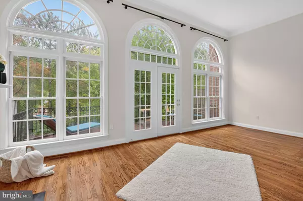 Washington, DC 20007,4015 MANSION DR NW