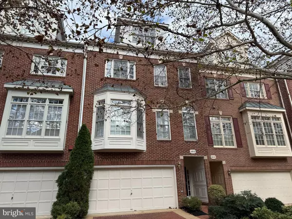 4015 MANSION DR NW, Washington, DC 20007