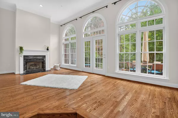 Washington, DC 20007,4015 MANSION DR NW