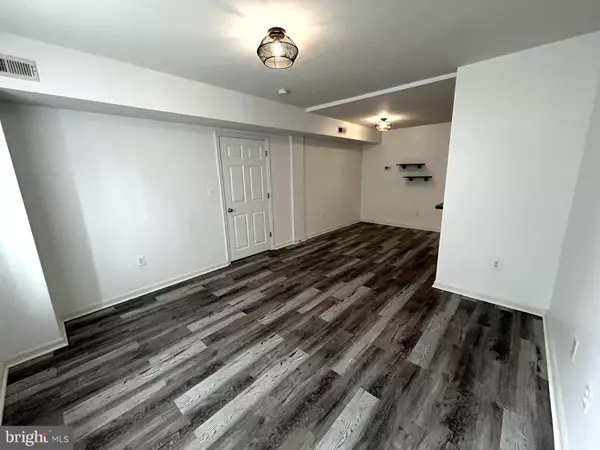 Washington, DC 20020,1700 W ST SE #5