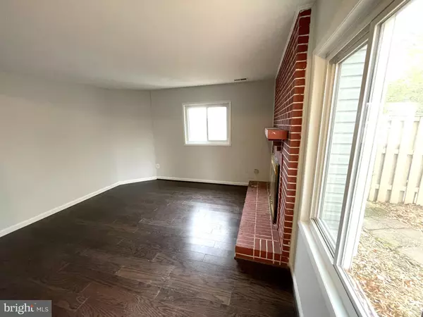 Herndon, VA 20170,622 CLEARWATER CT