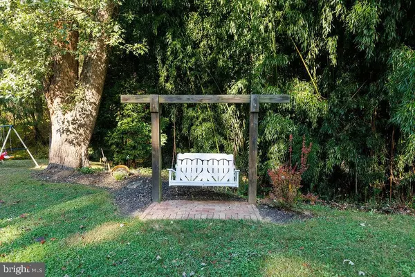 Street, MD 21154,16 CHERRY HILL RD