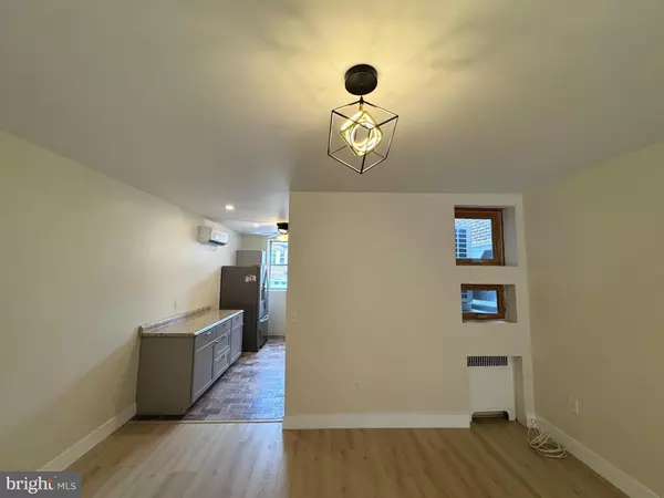 Philadelphia, PA 19119,6643 SPRAGUE ST