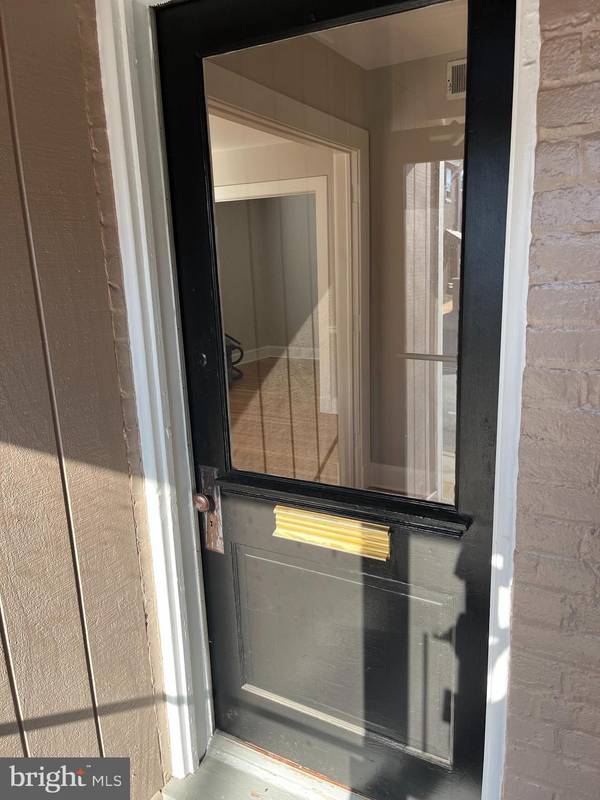 Charles Town, WV 25414,211 NORTH GEORGE ST N #100