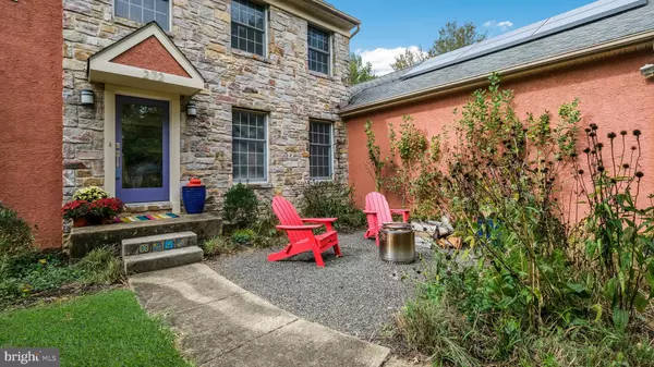 Doylestown, PA 18901,272 FOX CHASE LN