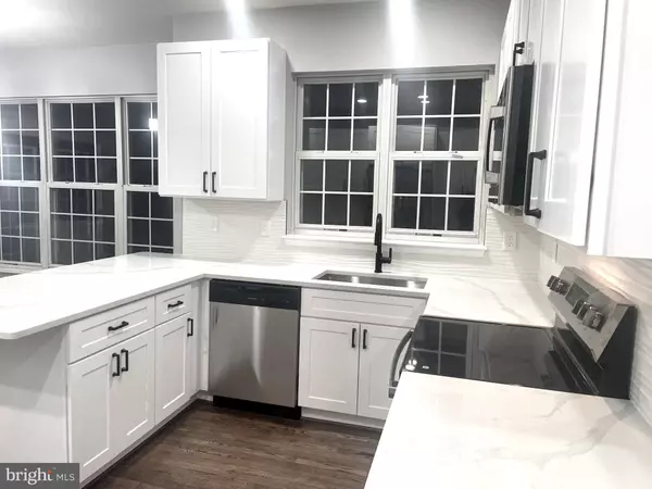 Waldorf, MD 20603,2461 STREAMVIEW DR