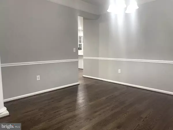 Waldorf, MD 20603,2461 STREAMVIEW DR