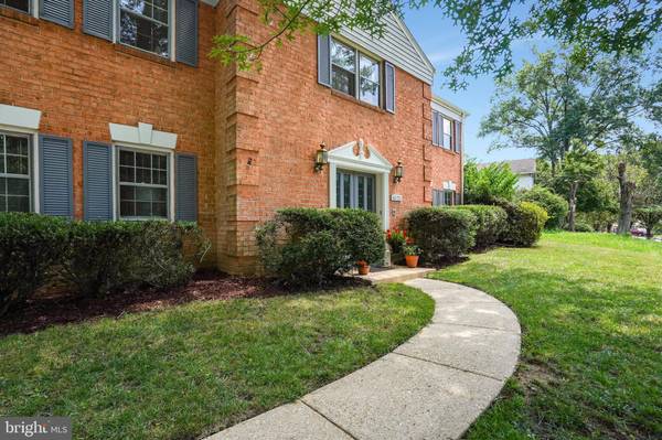 Annandale, VA 22003,4121 SLEEPY HOLLOW RD