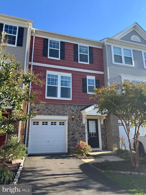8507 CRAGGAN LN, Manassas, VA 20109
