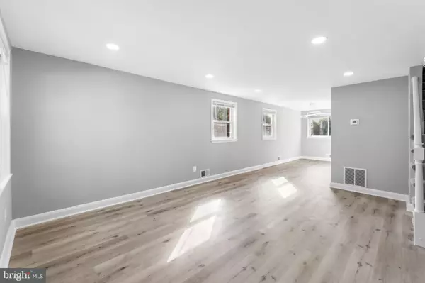 Baltimore, MD 21213,4117 EASTMONT AVE