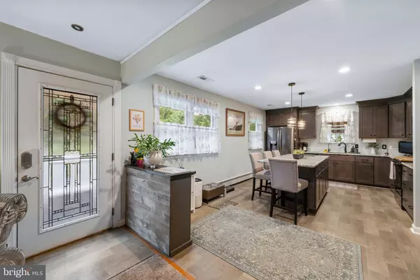 Warminster, PA 18974,472 4TH AVE