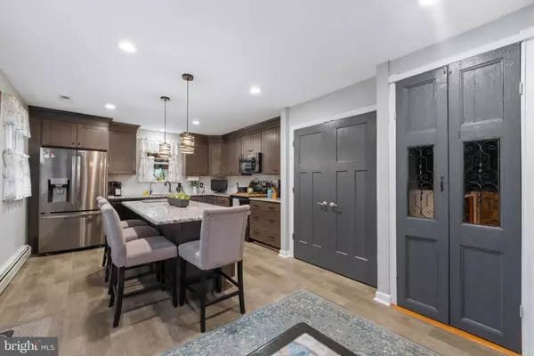 Warminster, PA 18974,472 4TH AVE