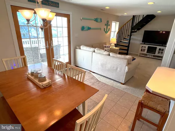 Wildwood Crest, NJ 08260,309 E HOLLYWOOD AVE #3