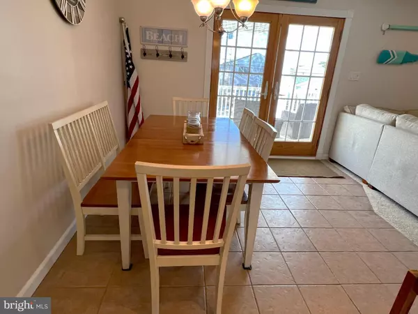 Wildwood Crest, NJ 08260,309 E HOLLYWOOD AVE #3