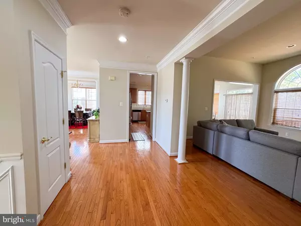 Gaithersburg, MD 20877,198 HIDDEN FOREST CT