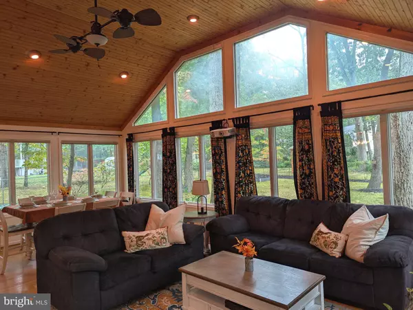 Evesham, NJ 08053,211 PARK AVE