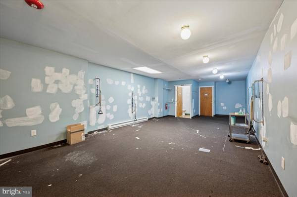 Philadelphia, PA 19139,37 S 60TH ST