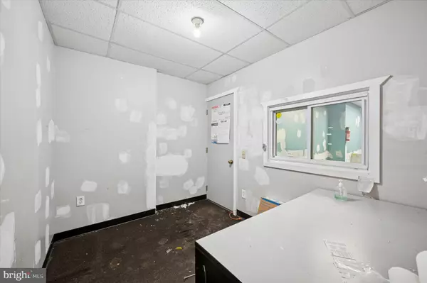 Philadelphia, PA 19139,37 S 60TH ST