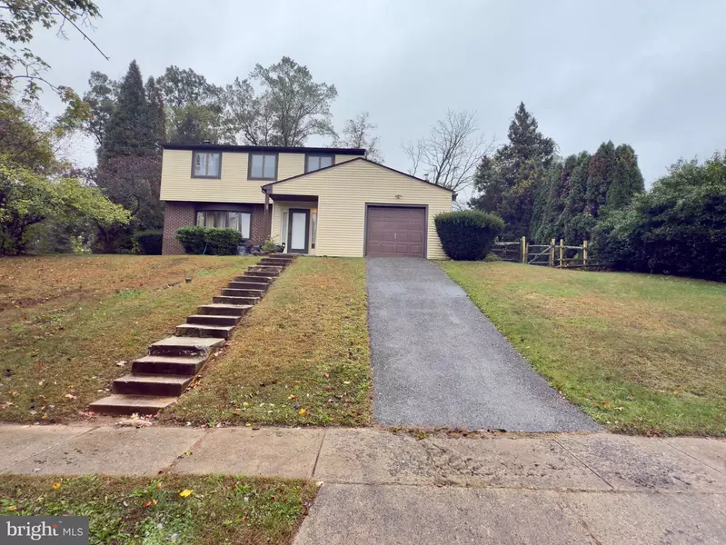 1114 STONEYBROOK LN, West Chester, PA 19382