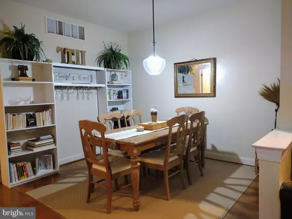 Aston, PA 19014,21 HOAG LN