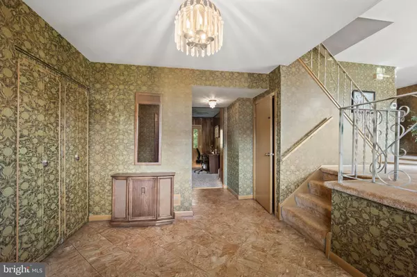 Philadelphia, PA 19115,421 JONATHAN PL