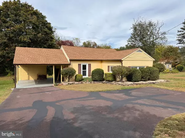 339 W CHESTNUT ST, Souderton, PA 18964