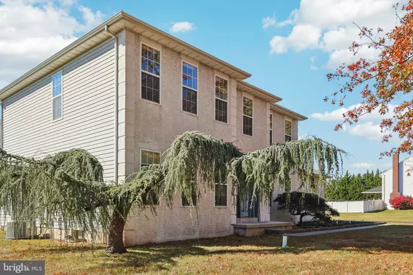 Royersford, PA 19468,104 BERKSHIRE LN