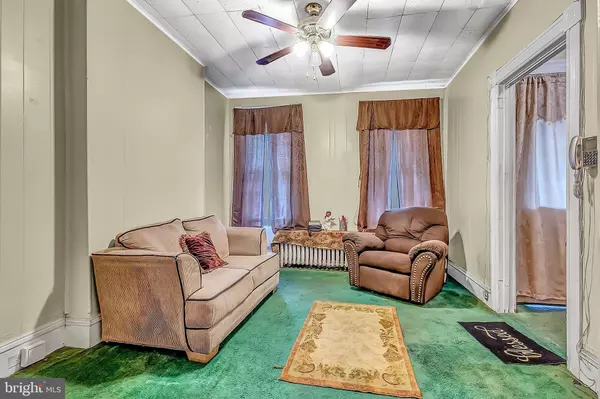 Trenton, NJ 08618,422 RUTHERFORD AVE