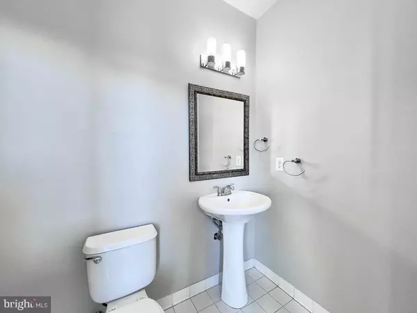 Chantilly, VA 20152,25216 WHIPPOORWILL TER
