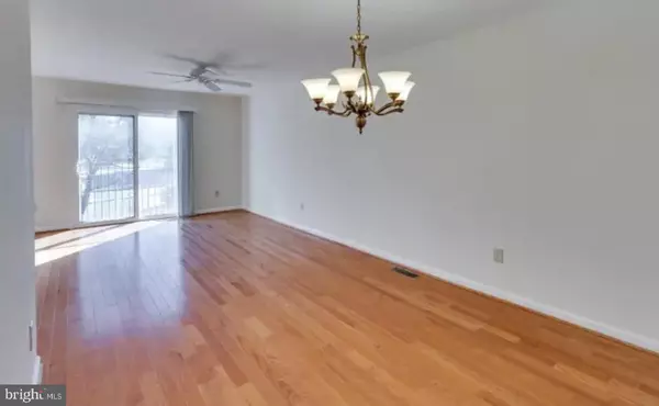 Vienna, VA 22182,1707 TYVALE CT