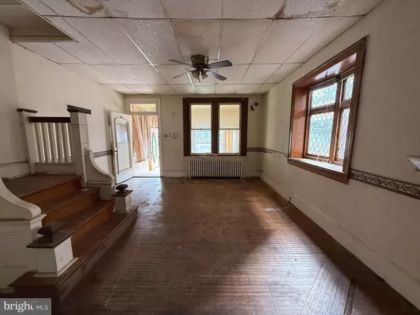 Philadelphia, PA 19120,5516 N MARSHALL ST