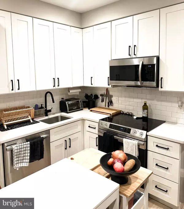 Washington, DC 20002,1016 17TH PL NE #002
