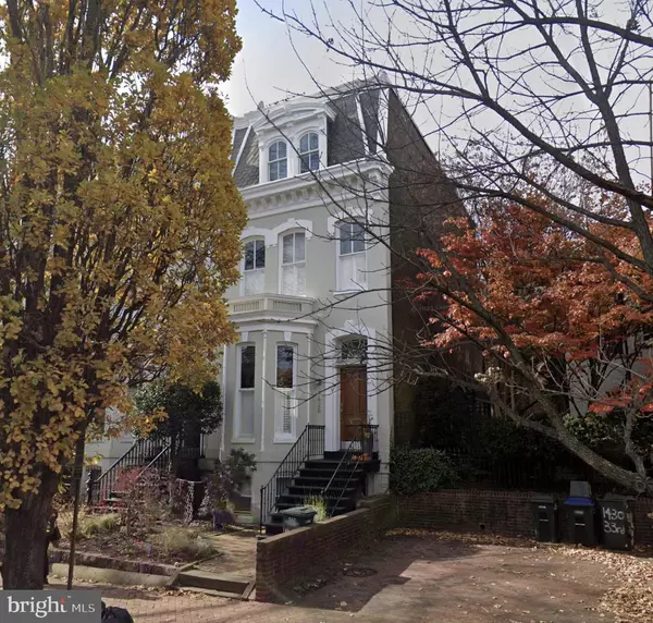 1426 33RD ST NW, Washington, DC 20007