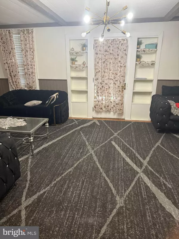 Lebanon, PA 17042,945 CORNWALL RD