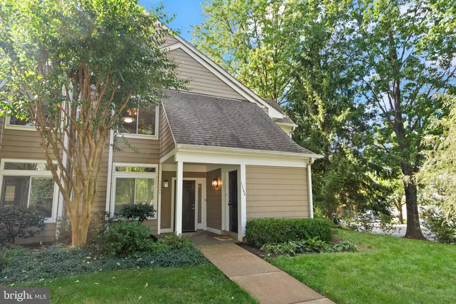 12306 FORT BUFFALO CIR, Fairfax, VA 22033