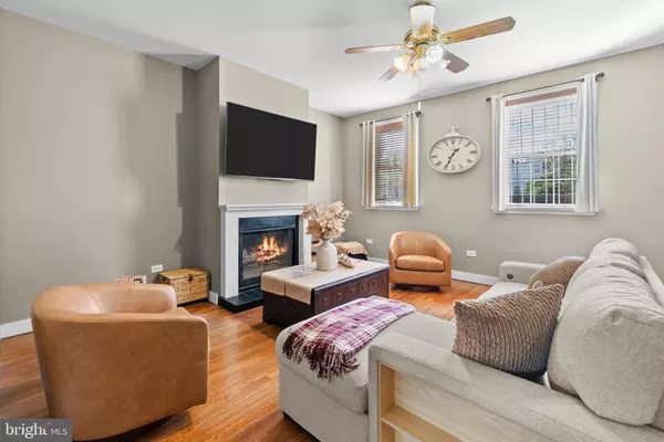 Philadelphia, PA 19130,1642-44 RIDGE AVENUE