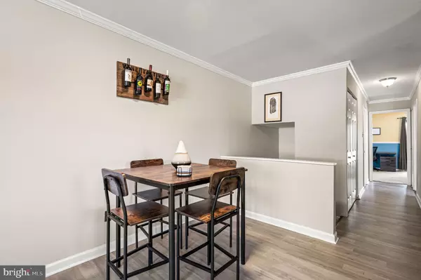 Philadelphia, PA 19114,9301 STATE RD